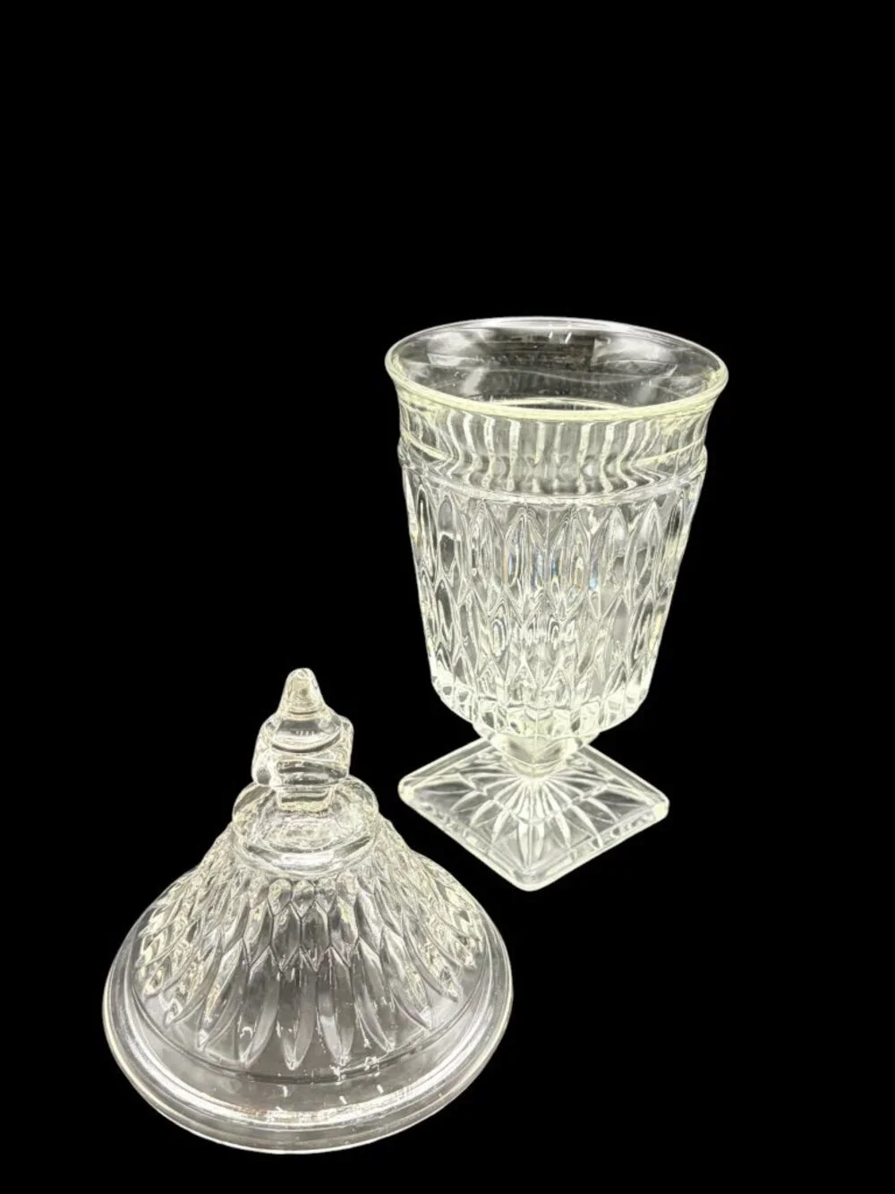 Vintage Indiana Glass Mount Vernon Diamond Point Pedestal Candy Dish w Lid 9.75